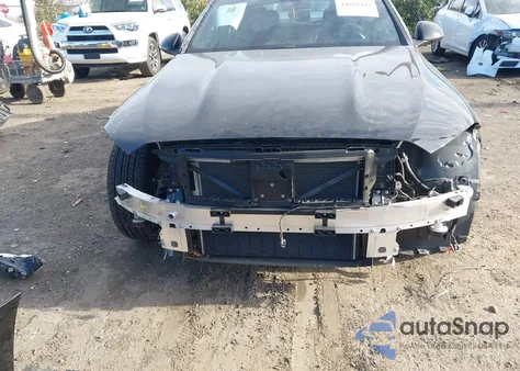 2022 Mercedes-Benz C 300 4Matic z USA, uszkodzony, nr VIN W1KAF4HB9NR048184